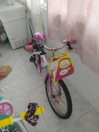 Bicicleta niña,hay que mirar los neumáticos