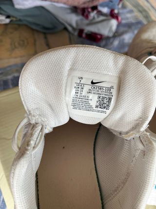 Deportivas Nike Blancas y Turquesa