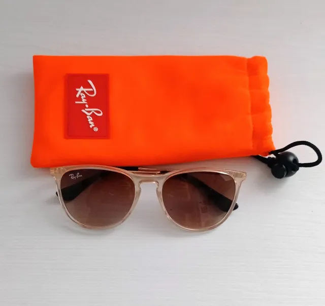 Gafas de sol Ray-Ban Beige y Marrón junior.