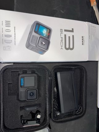 GoPro Hero 13 con accessori