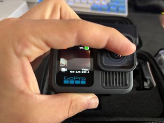 GoPro Hero 13 con accessori