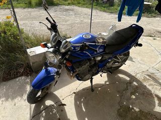 Suzuki Bandit 600 Azul