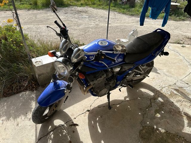Suzuki Bandit 600 Azul