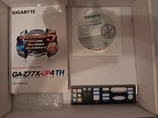 Placa Base GIGABYTE GA-Z77X-UP4 TH