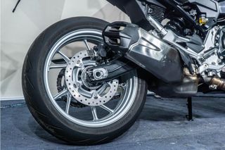 BMW F 900 R REESTRENO * IMPECABLE *. QUICK SHIFT * MODOS DE CONDUCCION *