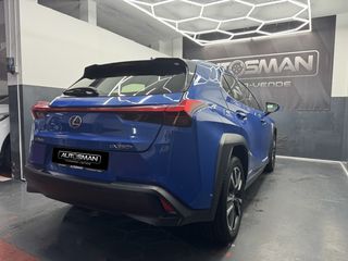 Lexus UX 2020