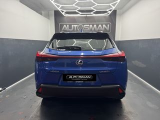 Lexus UX 2020