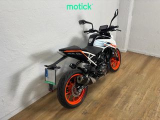 KTM DUKE 125
