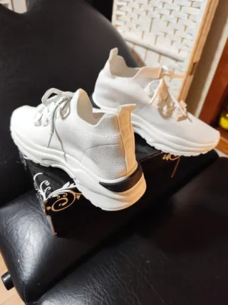 Zapatillas tenis  Vicente Ventas .Talla 39