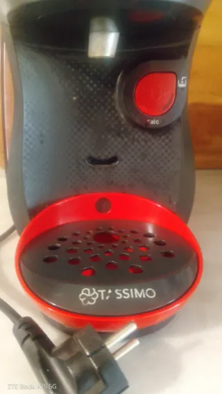 Cafetera Bosch Tassimo Roja y Negra