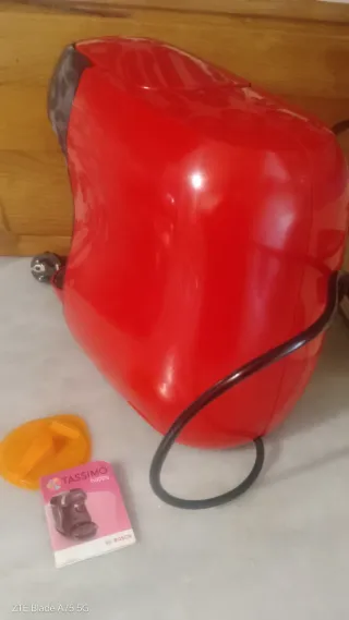Cafetera Bosch Tassimo Roja y Negra