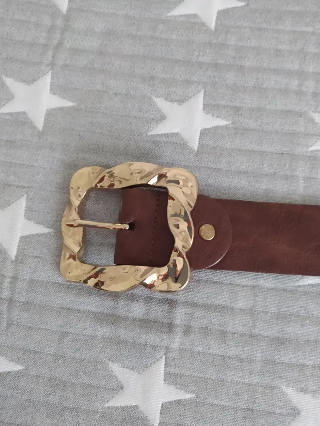 Lote 2 cinturones: marrón y blanco