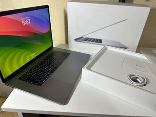 MacBook Pro 15 TouchBar/Touch ID