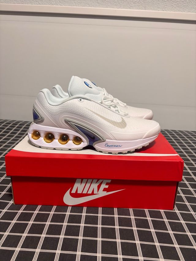 Nike Air Max DN Blanco y Dorado