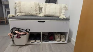 Mueble entrada banco arcón y perchero pared