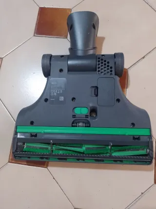 Accessorio multifunzione pavimenti e battitappeto