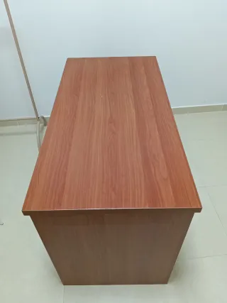 Escritorio de madera marrón 120*60 Alto 75cm