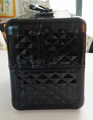 Maletín de maquillaje negro