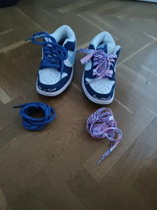 Nike SB Dunk Low - Azul y Blanco