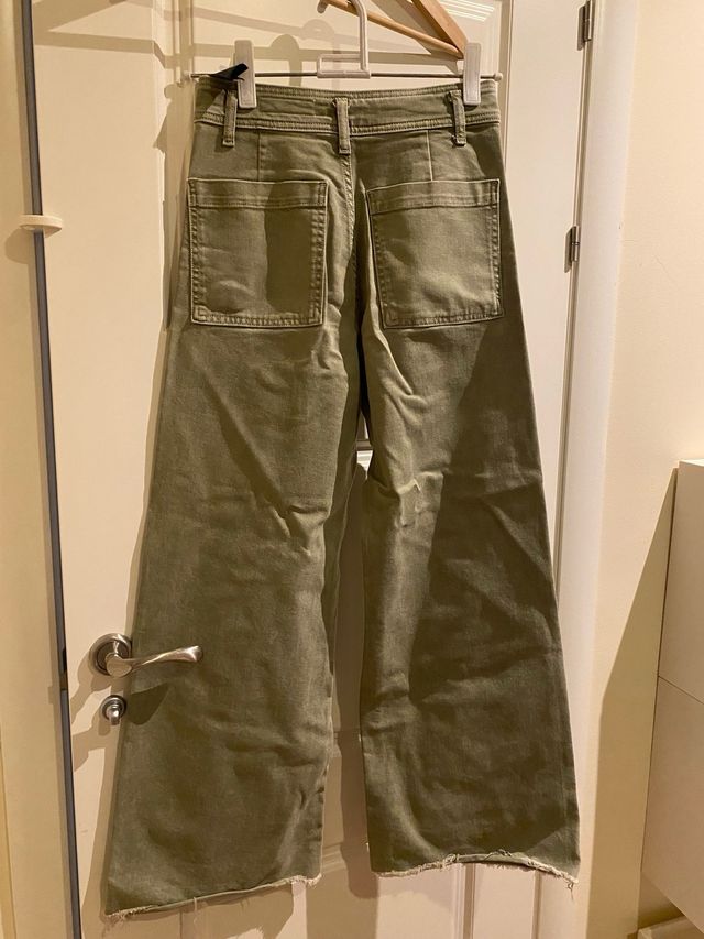 Vaqueros Zara verde oliva Talla 36