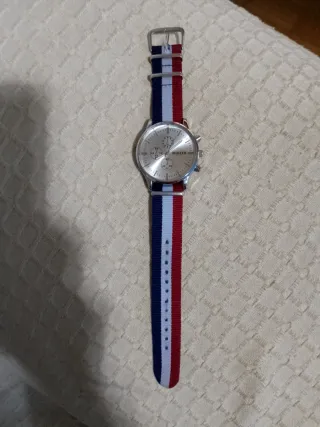 Reloj Migeer Nuevo Multicolor y Plateado