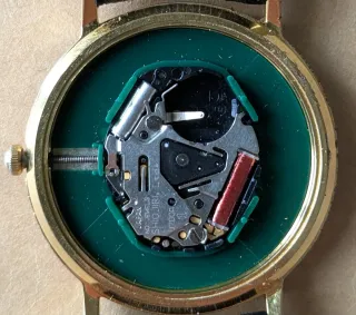 Reloj SEIKO Quartz Clásico Vintage - Piezas