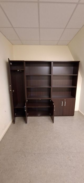 Mueble de oficina modular madera