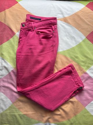 Pantalones vaqueros mujer Tommy Hilfiger rosas.