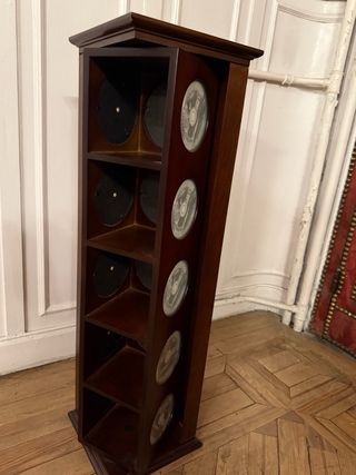 Torre para CDs de madera