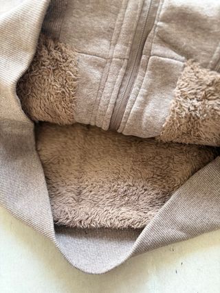 Giacca con cappuccio e pelliccia