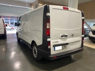 Nissan NV300 Furgón 2.0dCi L2H1 1.2T Comfort 120cv - GARANTIA FÁBRICA 03/2025