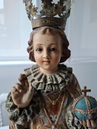 Niño Jesús de Praga antiguo