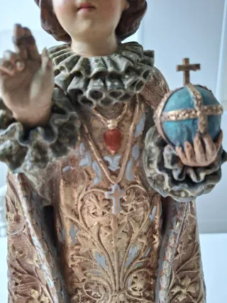 Niño Jesús de Praga antiguo