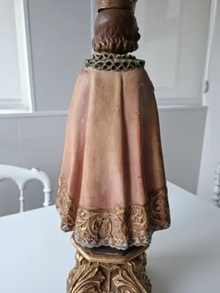 Niño Jesús de Praga antiguo