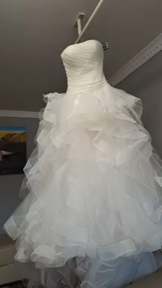 Vestido de Novia Blanco con Volantes