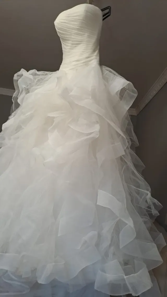 Vestido de Novia Blanco con Volantes