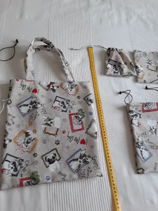 Lote Bolsos Tote y Neceser Perritos