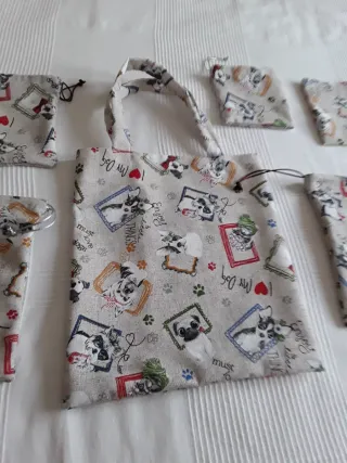 Lote Bolsos Tote y Neceser Perritos