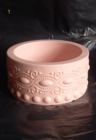 Peça cerâmica decorada 8cm (Largura) x 4cm (Alt