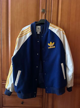 Chaqueta Adidas Bomber Azul y Blanca de Nueva York