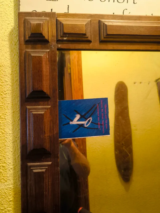 tres espejos diferentes desde vintage a rústico