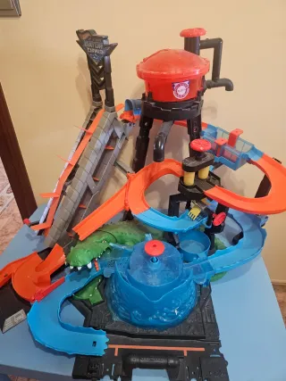 Pista Hot Wheels Cocodrilo