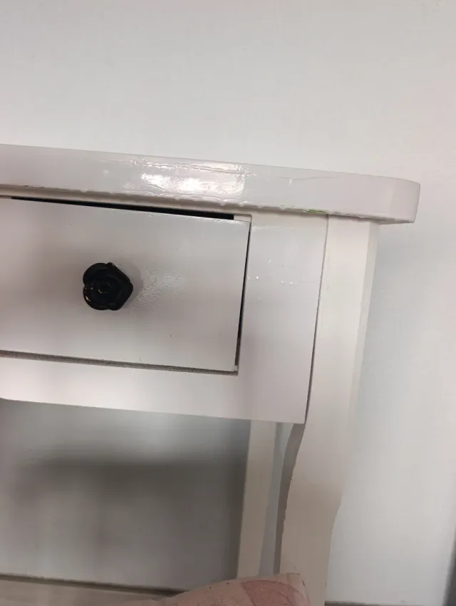 Escritorio pequeño o tocador