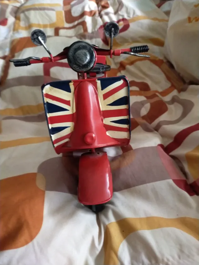 Moto Vespa Juguete Antiguo Bandera Inglesa de 30 c