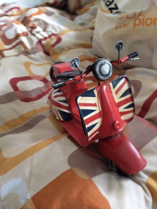 Moto Vespa Juguete Antiguo Bandera Inglesa de 30 c