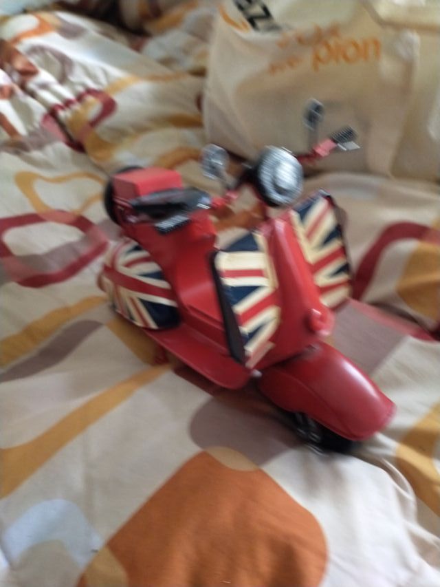 Moto Vespa Juguete Antiguo Bandera Inglesa de 30 c