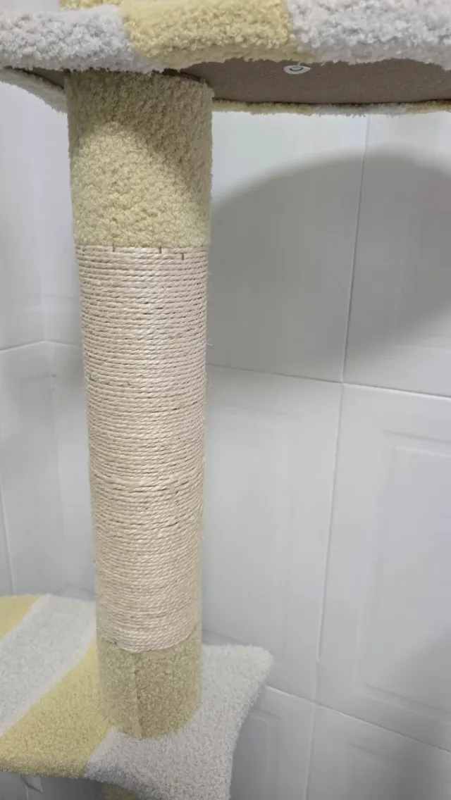 Árbol rascador para gatos