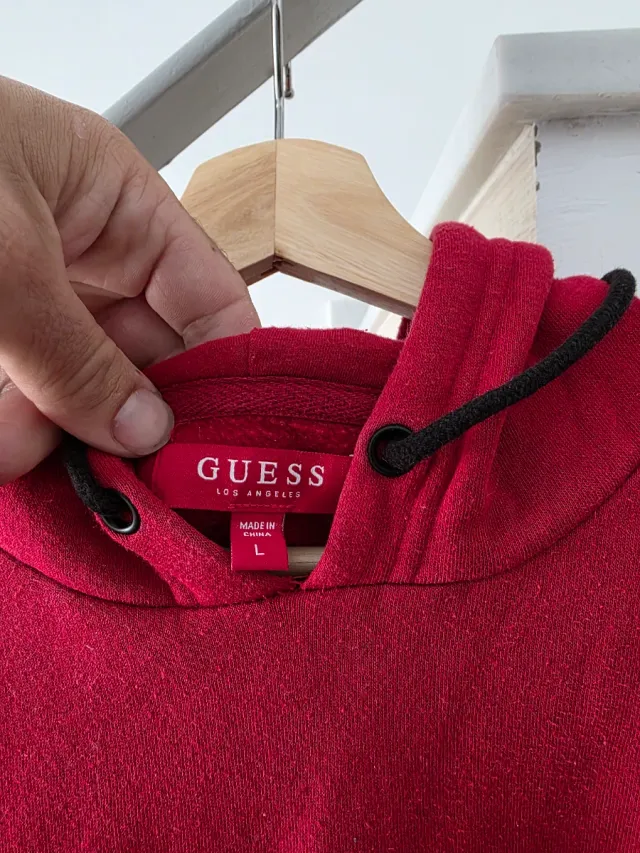 Sudadera Guess Hombre Roja Negra Blanca