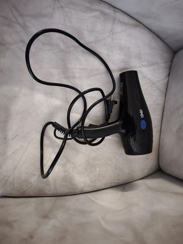 Secador de pelo MXD negro