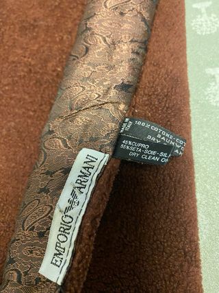 Sciarpa stola Emporio Armani marrone/oro